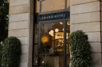 Lamaro Hotel のホテル