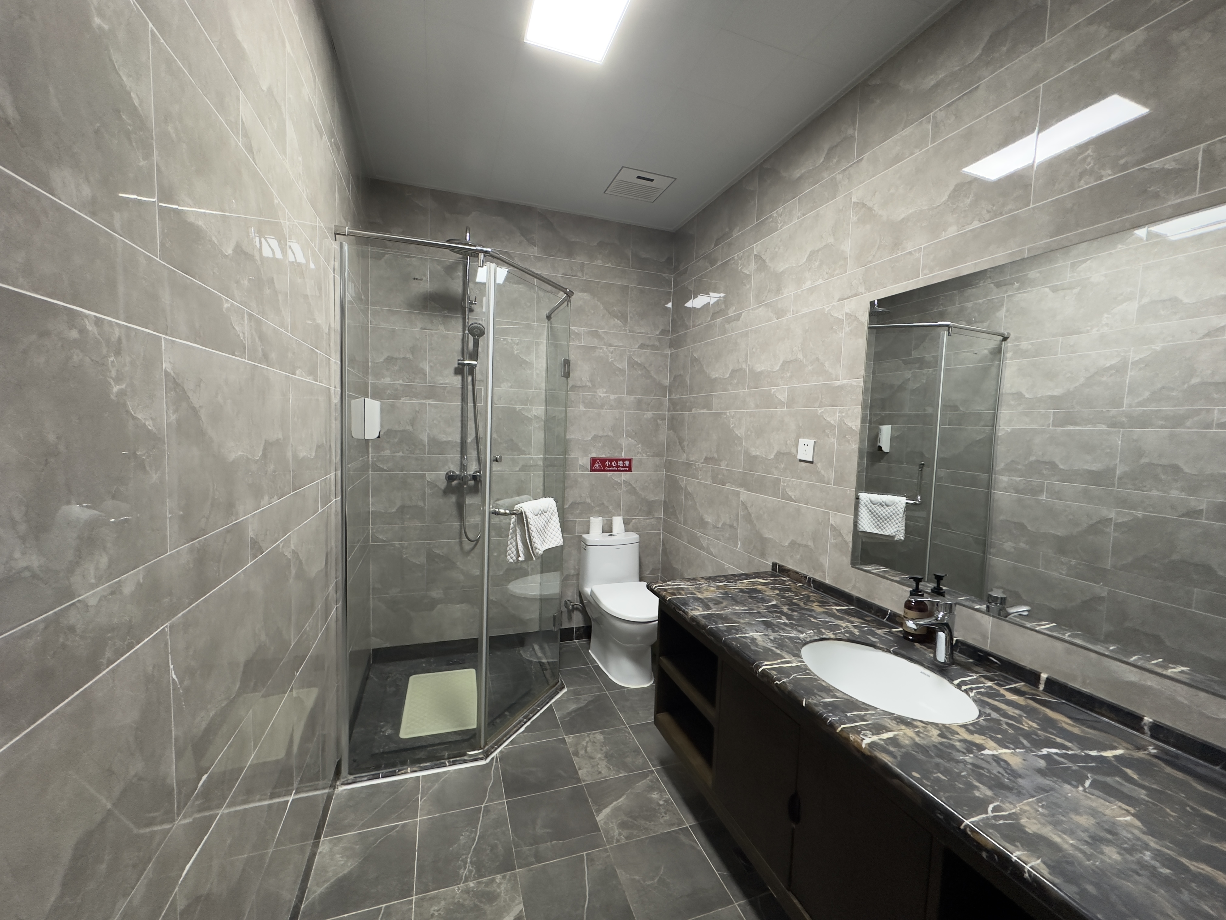 林间墅庭院套房（置身园景＋门纳院庭）