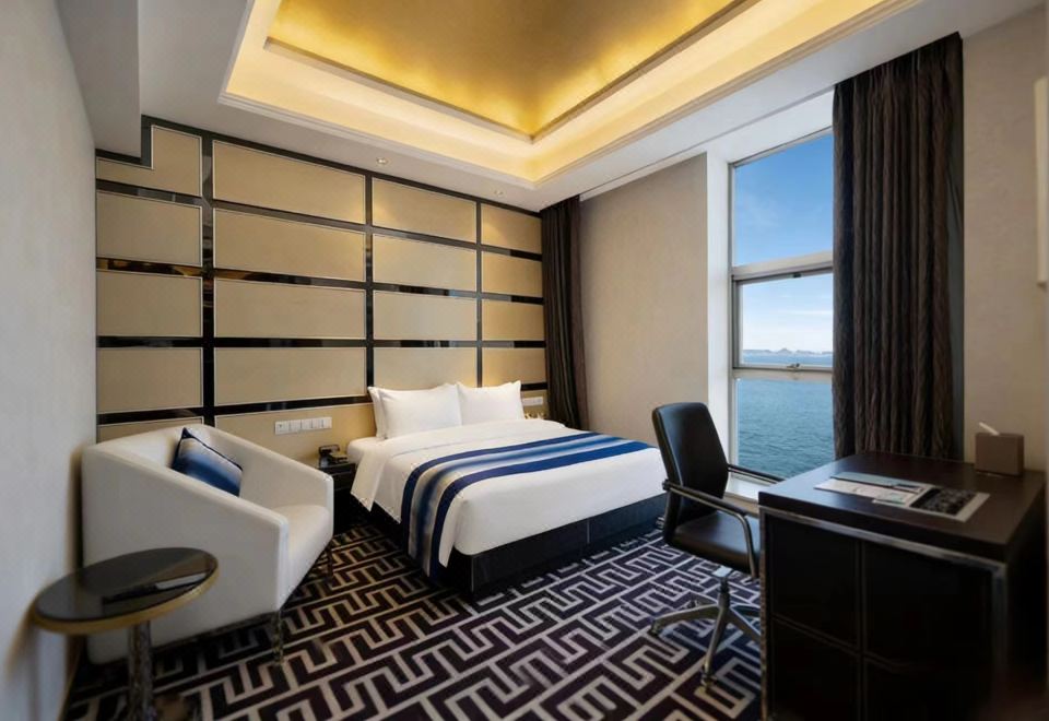 瑞雅海景大床房