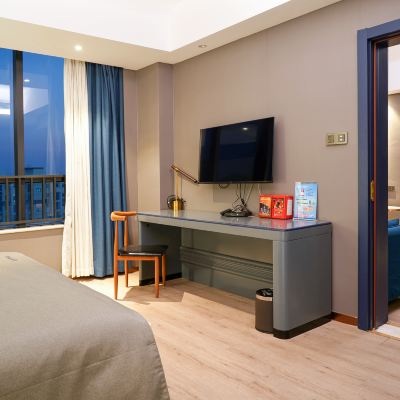 豪華家庭套房-獨立卧室一房一廳+動人夜景 歐蘭酒店（珠海平沙海泉灣店）優惠