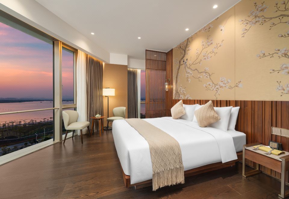 180o海景日落大床房