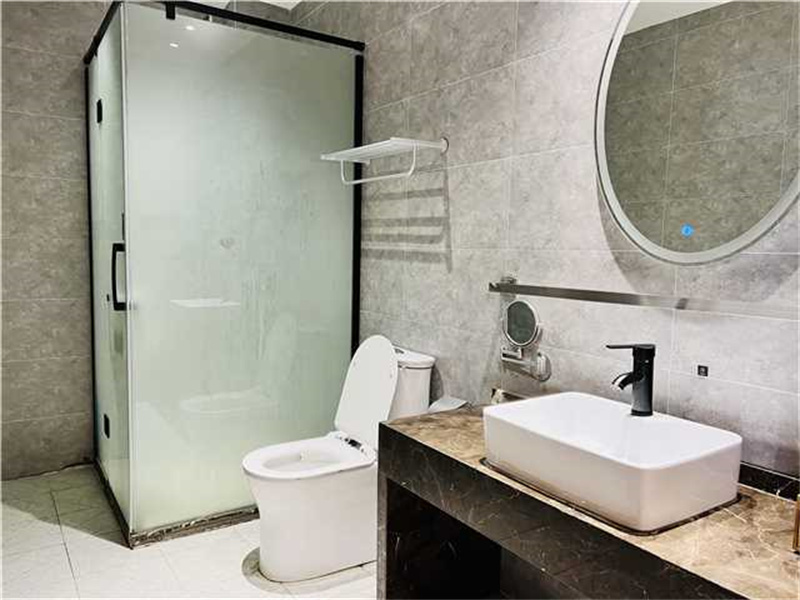 静心—阳台大床房