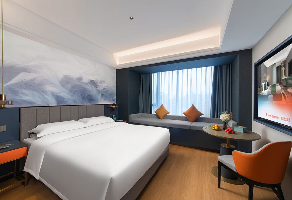 R-丽致大床房（全屋地暖+超大飘窗+榻榻米+智能马桶）