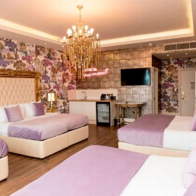 Themed Room Sleeping 8 The Shankly Hotel Promo Code