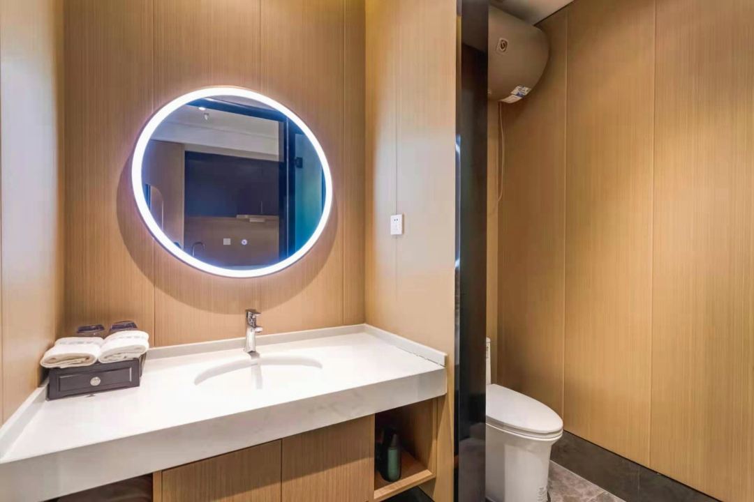 『轻呈』高空观景浴缸房（零压床垫+景观浴缸）