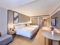 Lavande Hotel (Heqing Xinhua Branch)