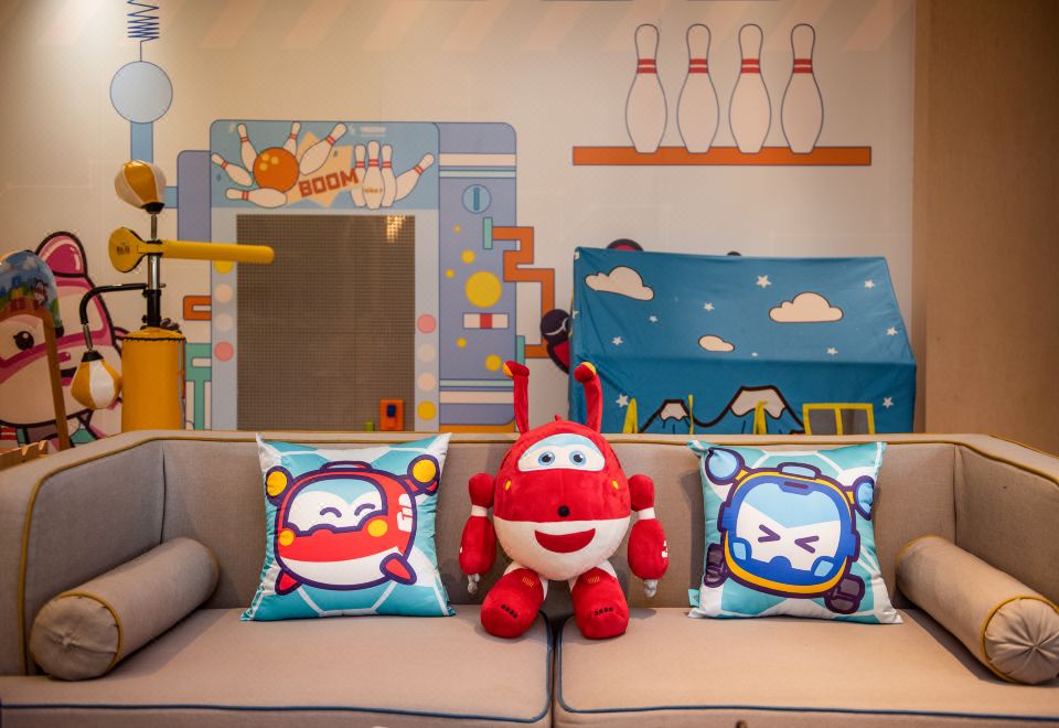 Yuetianxia Hot Spring HotelSuper Wings Waterside Hot Spring Villa One-Bedroom One-Living Room - Private Tub