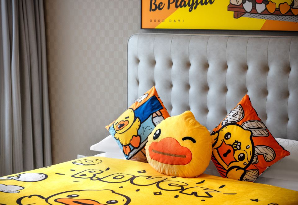 小黄鸭亲子双卧套房