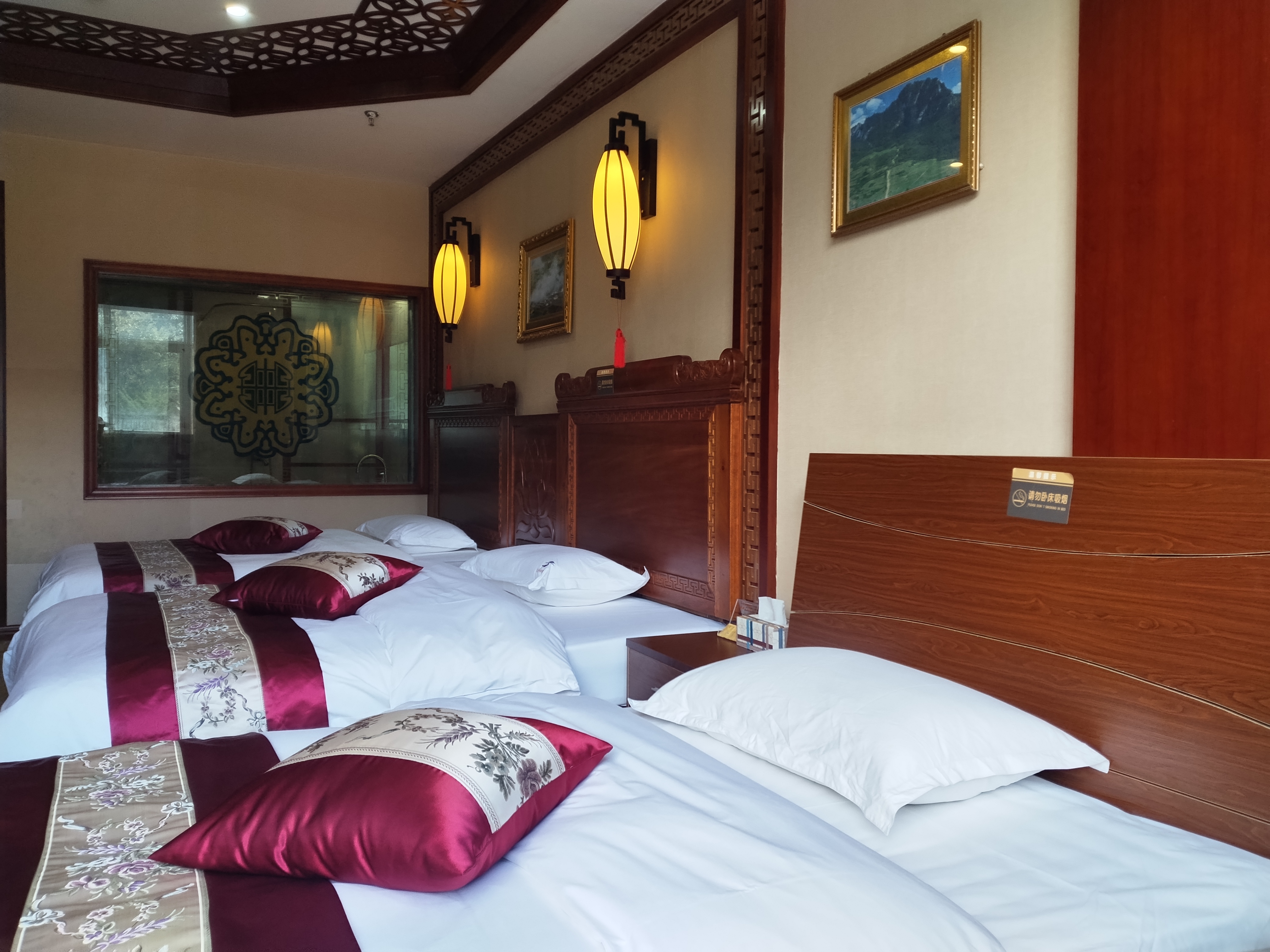 神韵豪华三人间（空调+供氧）