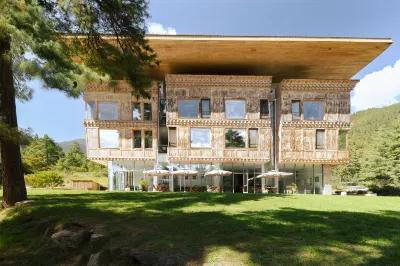 Zhiwaling Ascent Hotels in 