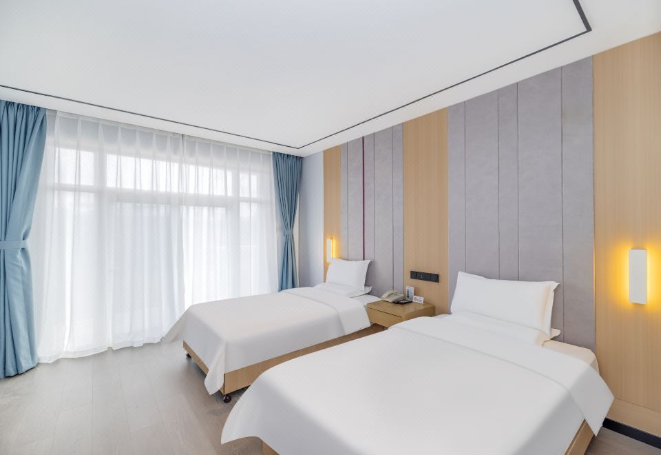 滨湖别墅三室一厅+家庭影音