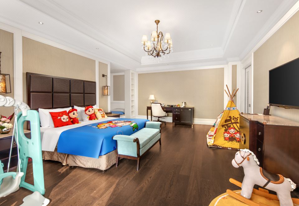 WUXI TAIHU HOTELCourtyard Parent-child Room