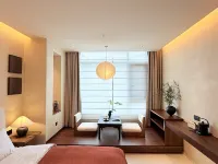 Terra Art Zen Hotel With Rooftop Garden&Veggie Dining（Jinli Wu Hou Temple, Chengdu） Отели в г. 