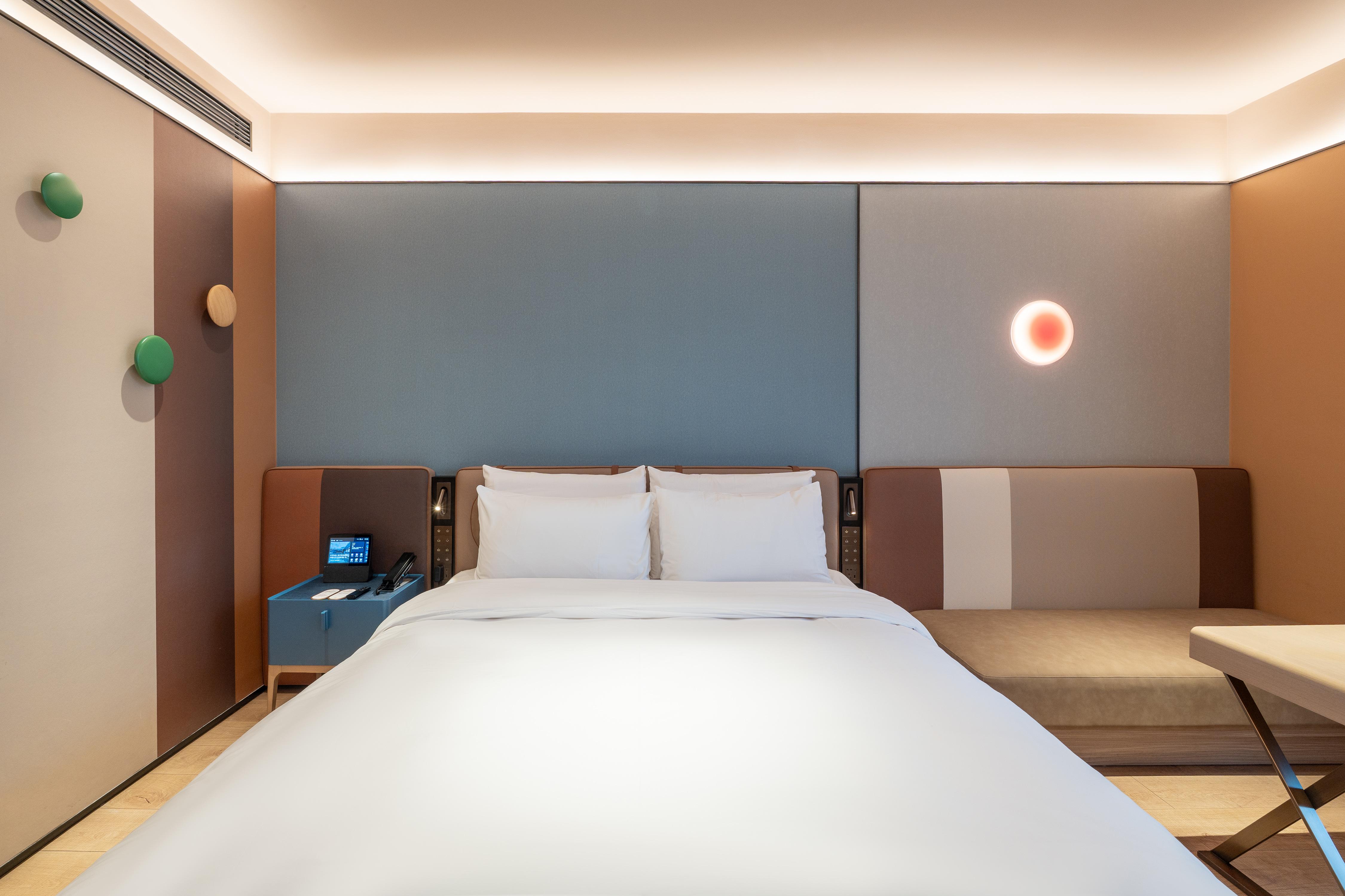 城景大床房（智能客控+冰箱+智能马桶＋65寸电视）