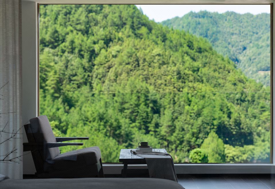 揽春.观景阳台双床房-零压床垫︱智能客控︱极米投屏