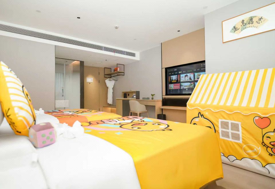 親子樂園房︱記憶床墊︱全屋聲控︱記憶枕︱智能投屏