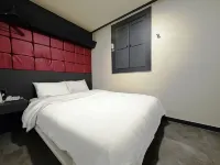 Carlton Hotel
