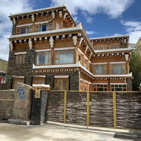 Daoshenggaqin Manor