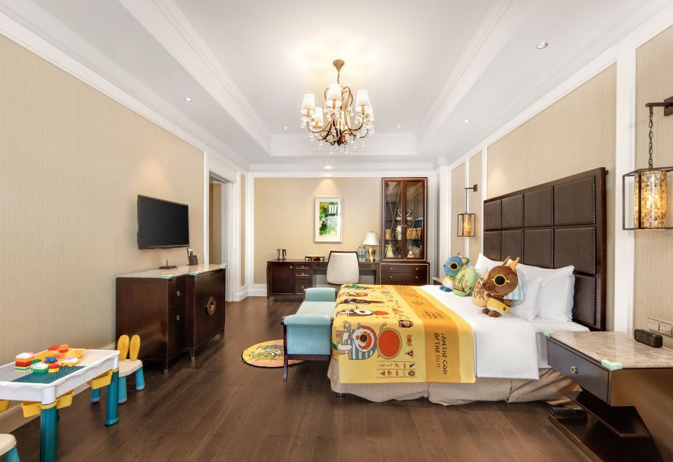 WUXI TAIHU HOTELEgyptian Theme Family Room