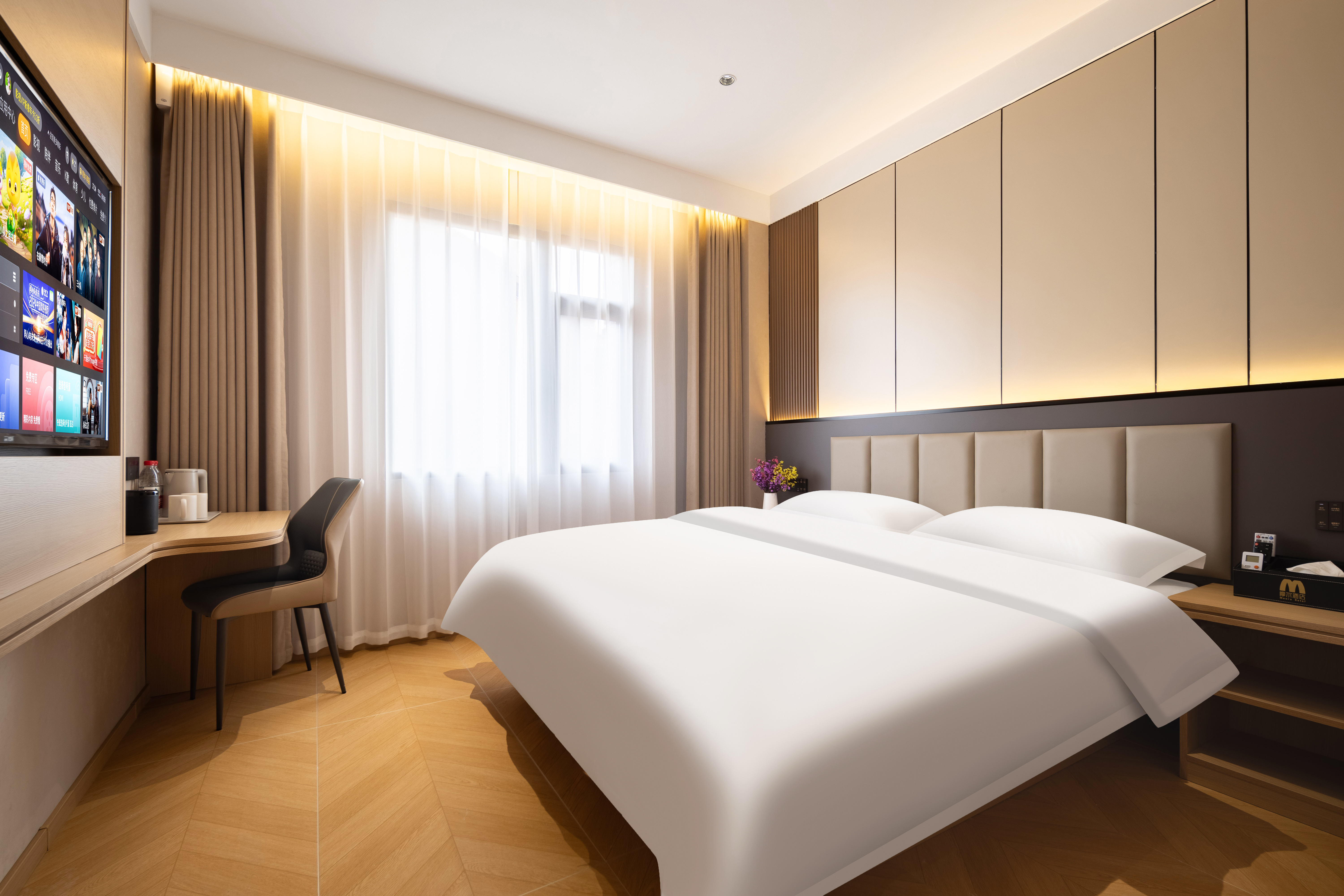 摩爾舒適大床房【智能客控+中央空調+有窗】