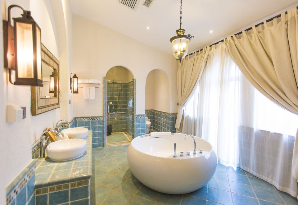 Xikang Yunshe Wellness & Resort HainanVintage Castle Villa Suite (Whole Building)