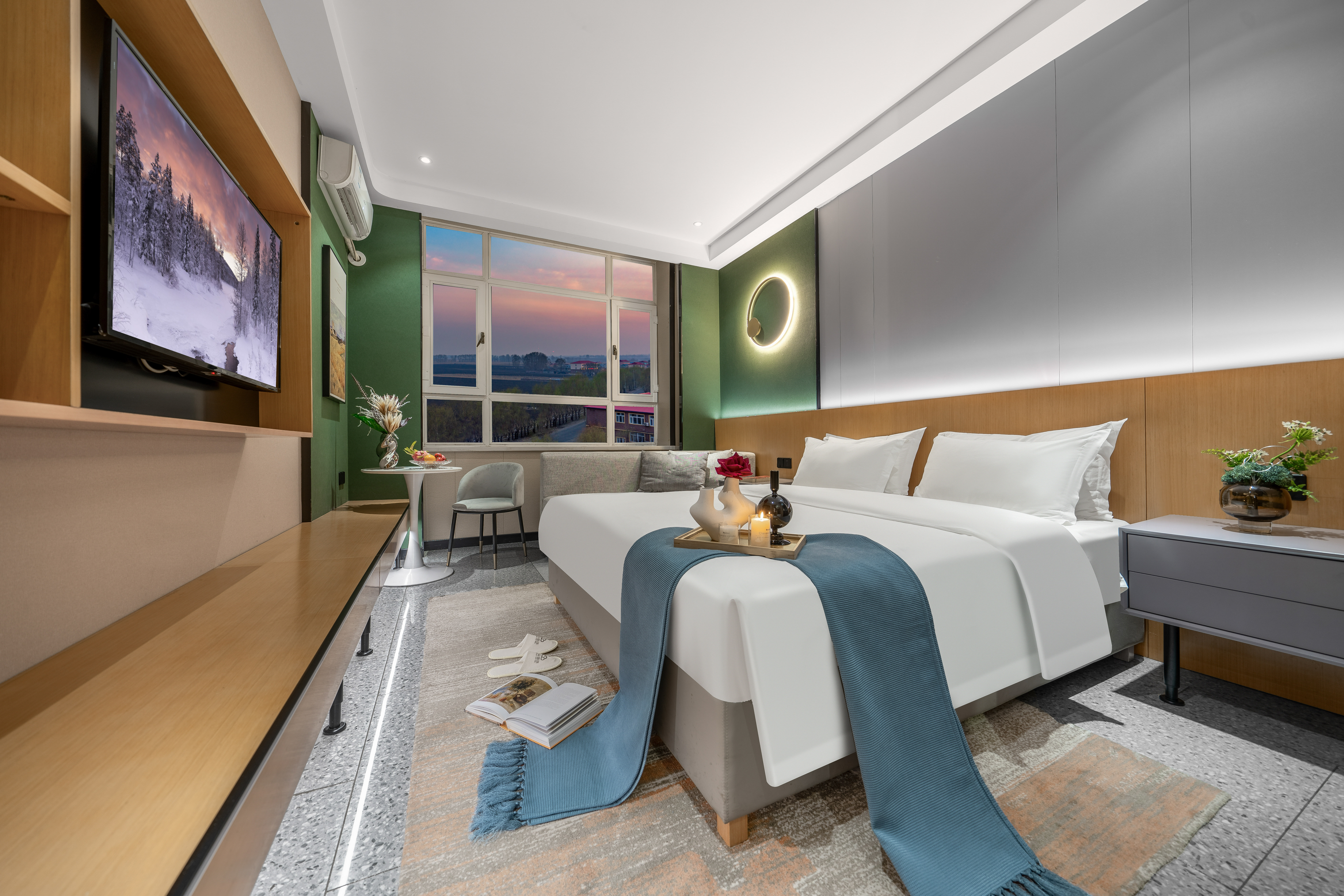 奢享大床房【智能马桶+0压记忆棉床垫+按摩器+冷藏柜】