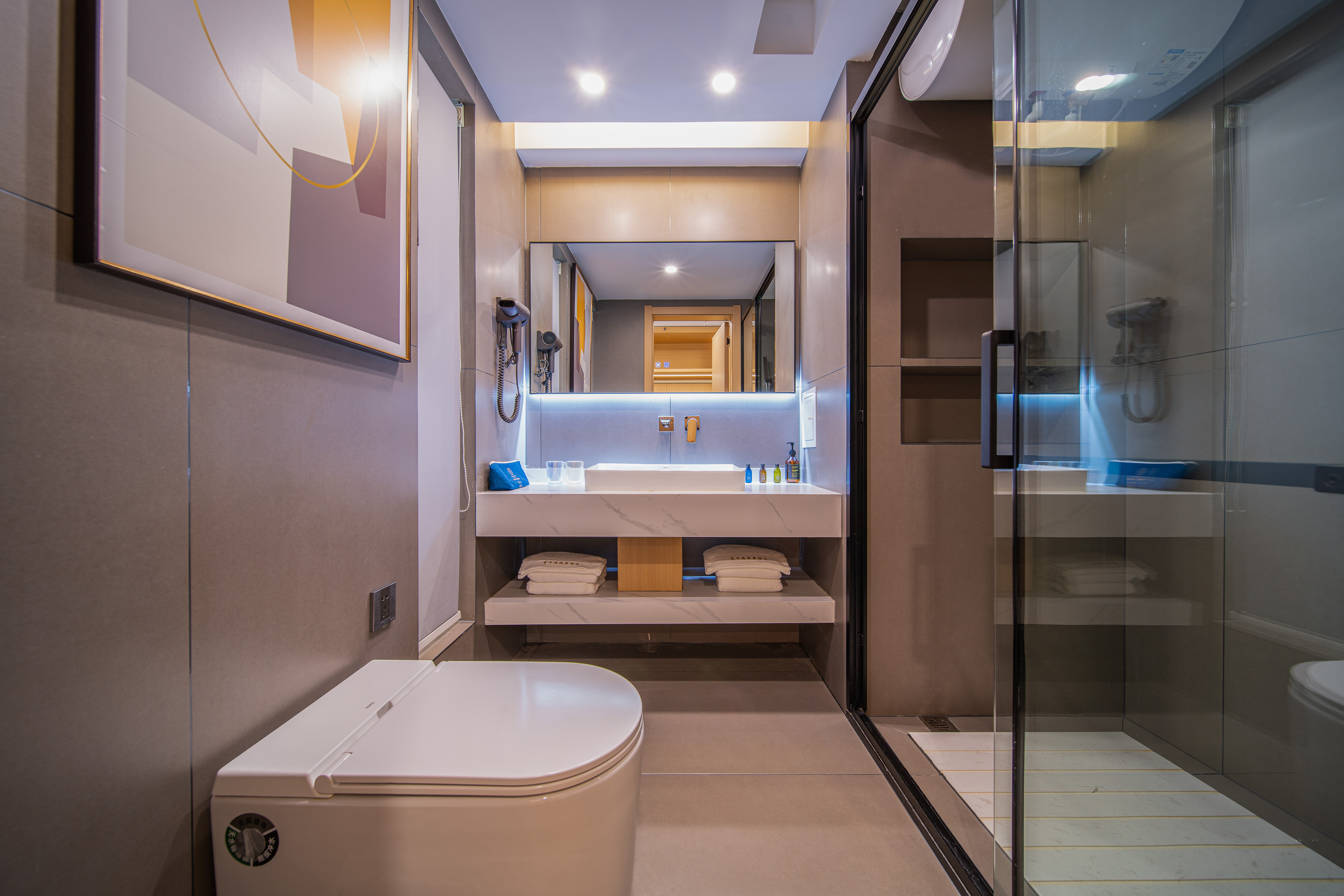 城景轻奢大床房（市井璀璨夜景+定制静眠床品+智能马桶）