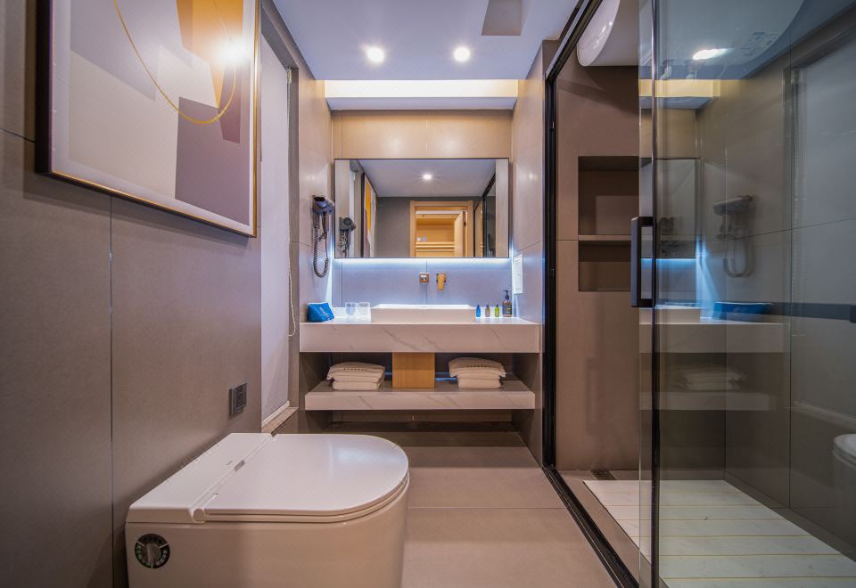 城景轻奢大床房（市井璀璨夜景+定制静眠床品+智能马桶）