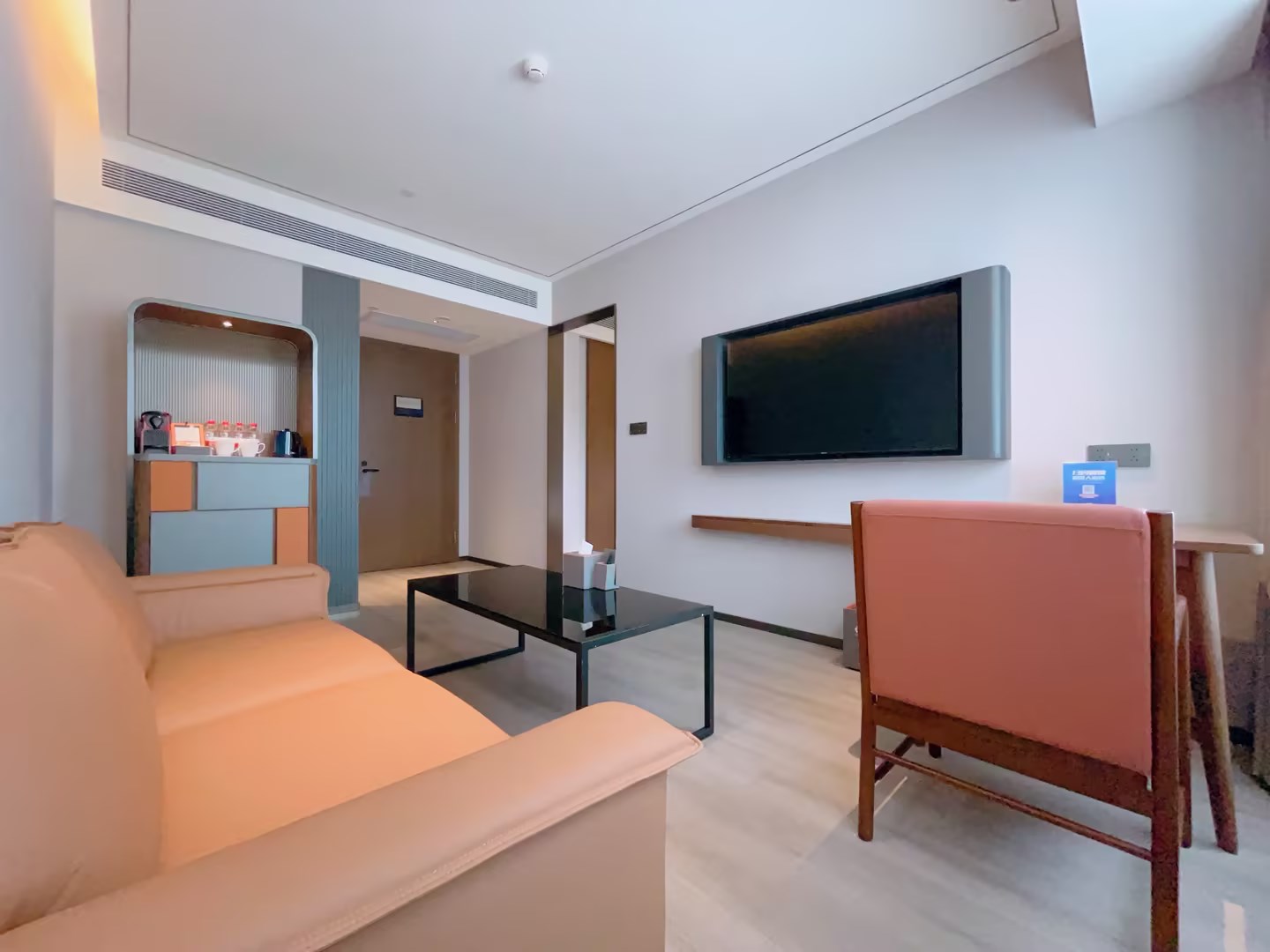 逸扉行政套房 （皮爷胶囊Coffee机+智能客控+丝涟床垫）