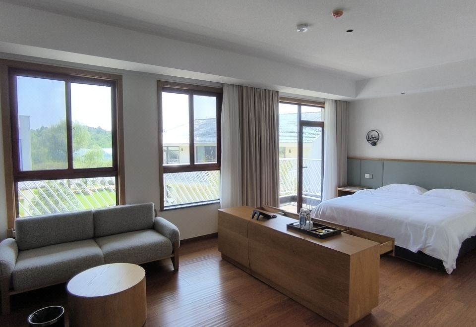 Panorama Room - Mountain-View
