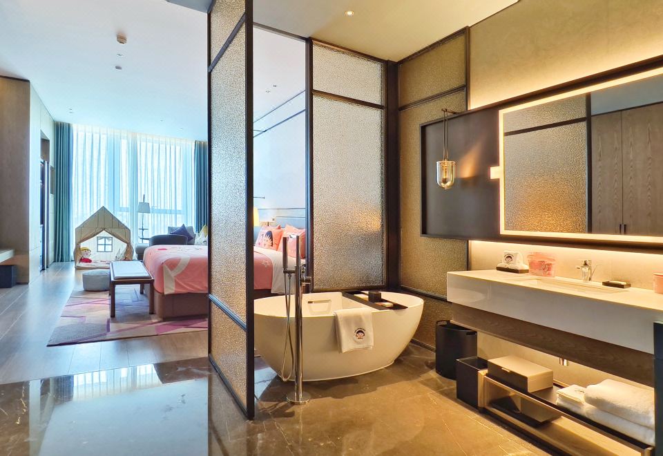 动漫时光|樱桃小丸子主题大床房-粉萌梦乡