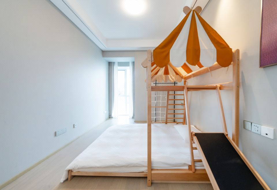 瘋狂的孩子家庭套房丨浴缸丨洗烘一體機丨冰箱