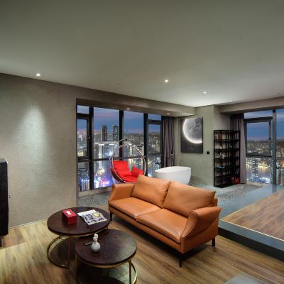 環幕兩江交匯江景套房【270度環幕美景、臨窗浴缸、觀水晶橫廊】 重慶Nova星球飯店優惠