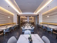 Atour Hotel Changzheng Road, Qiannan Libo Tourist City فنادق في ليبوى