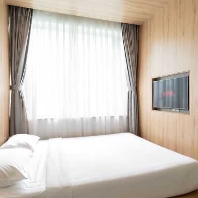 Studio Double Room City View Meander Saigon Promo Code