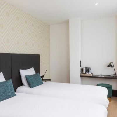 Standard Twin Room The James Hotel Rotterdam Promo Code
