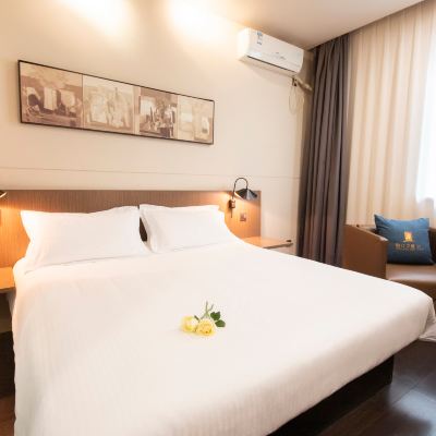 舒享·外景大床房【集美學村夜景+2KM十里長堤晚霞】 錦江之星品尚飯店（廈門北站集美大學店）優惠