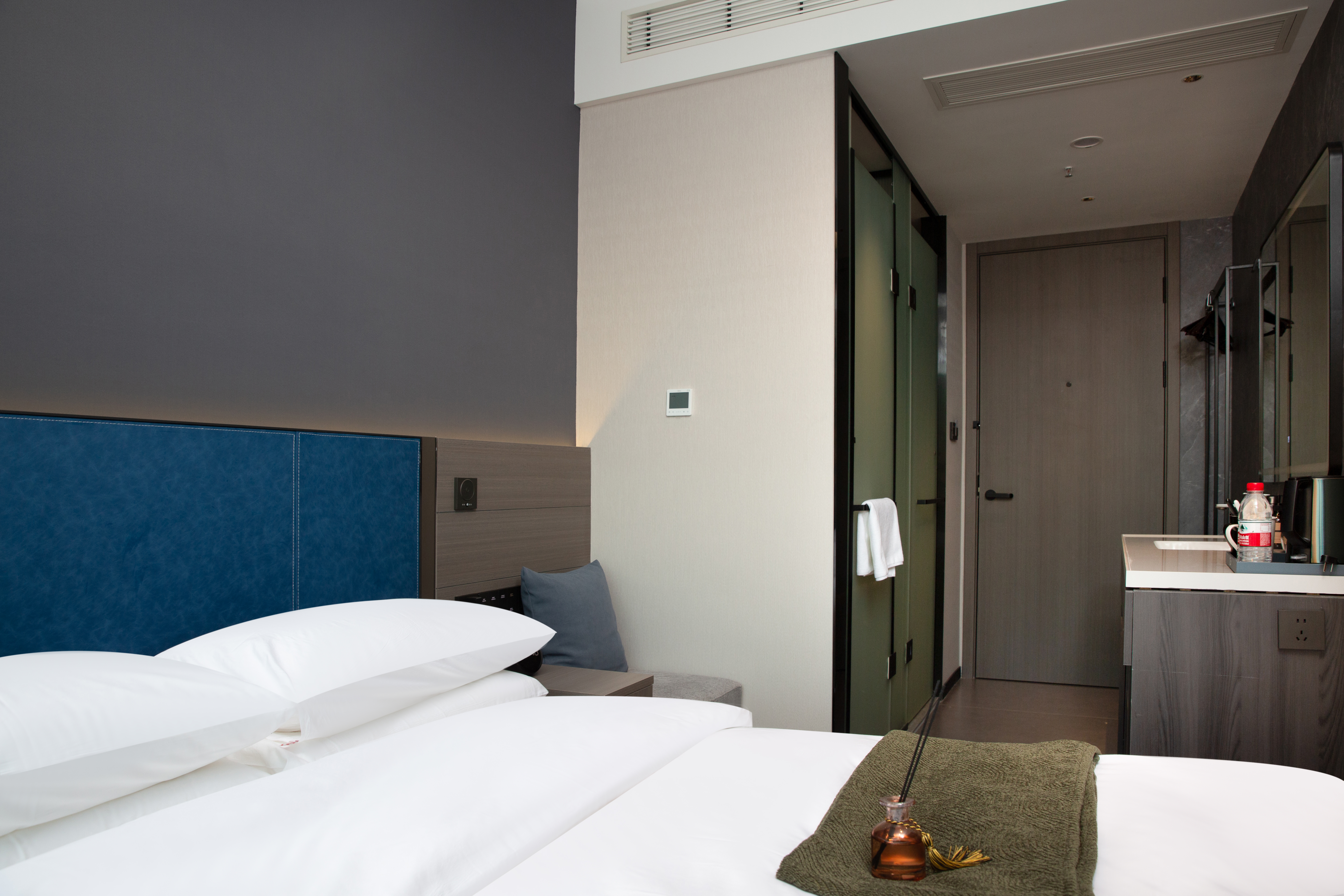 西子印象·观城优享大床房（高清投屏电视+零压床垫）