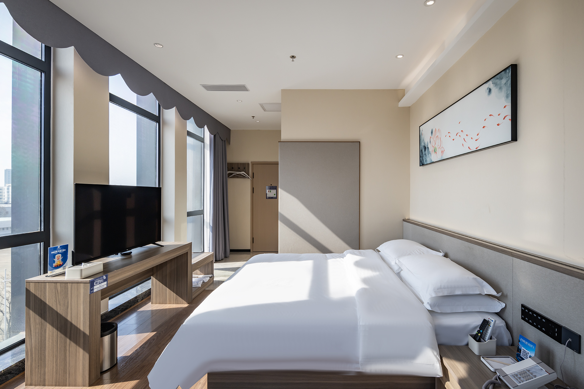 园景大床房（投屏+冰箱+智能马桶）