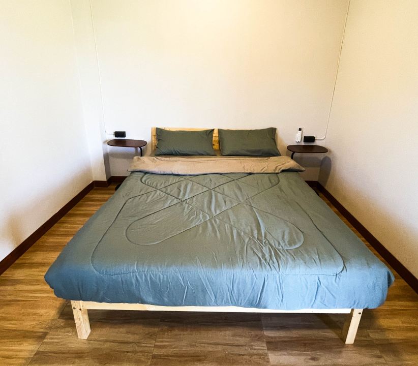 1 Bedroom + Living Room