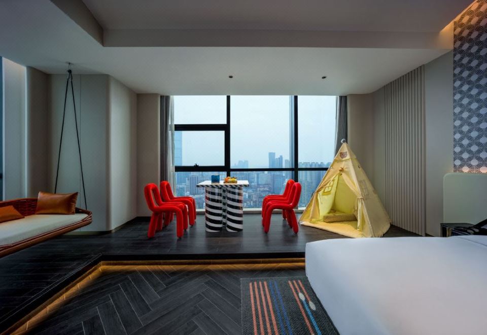 城景·彩鉛學堂親子秋千雙床房