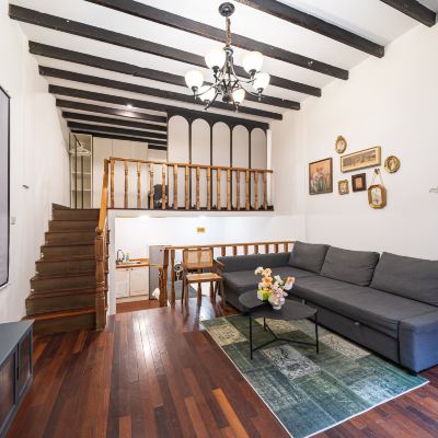 明德｜IMAX高清投影｜精緻六人居 歸宿民宿（南京西路店）優惠