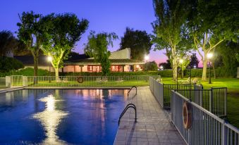 Parador de Albacete - Housity