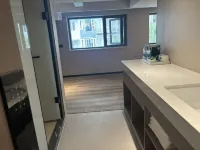 Yifei Hotel