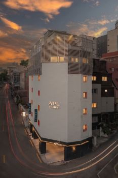 新村莫奈酒店