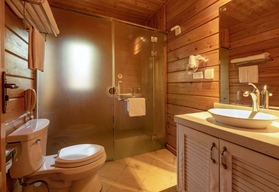 Beijing Placid Lake Resort HotelThree-bedroom cabin