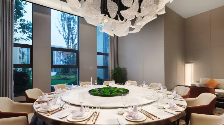 Southern Elysee Hotel 食事・レストラン