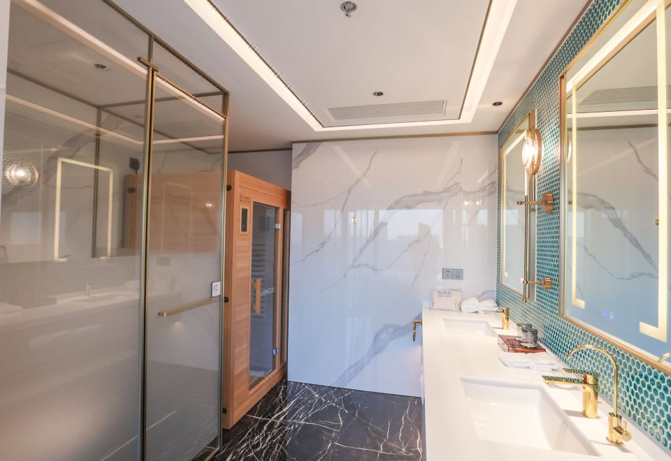 豪华行政大床房