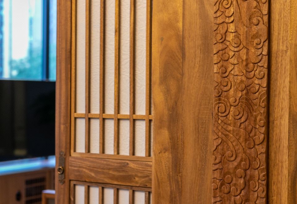 靜怡大床房（寶格麗洗護+獨立浴缸）