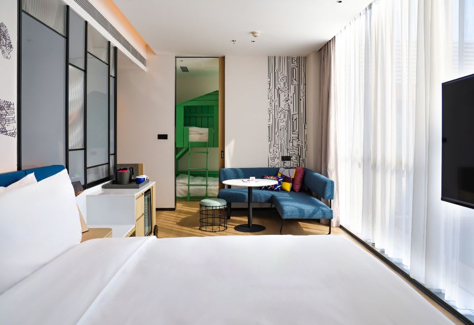 Aloft Beijing HuairouFamily Room